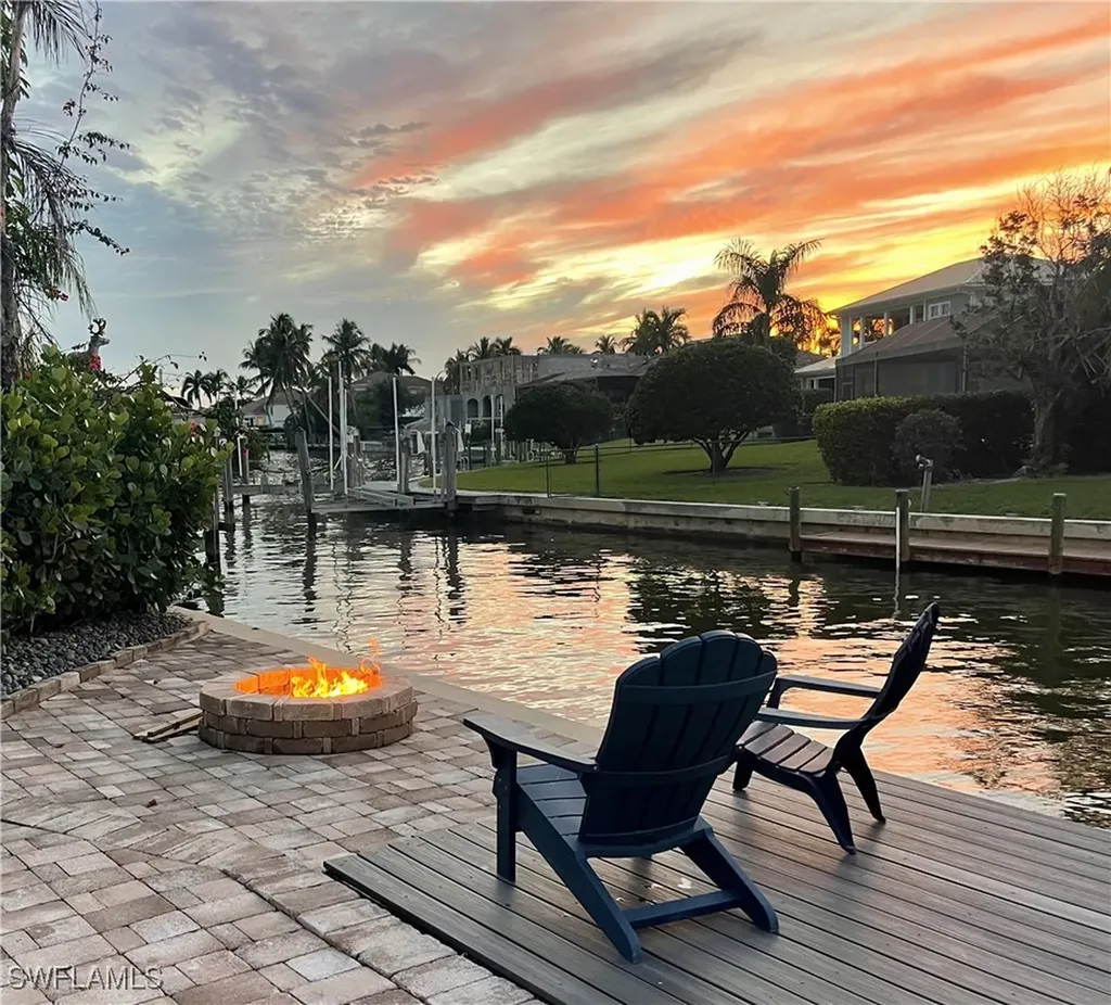 2120 Sandpiper Street Naples FL 34102