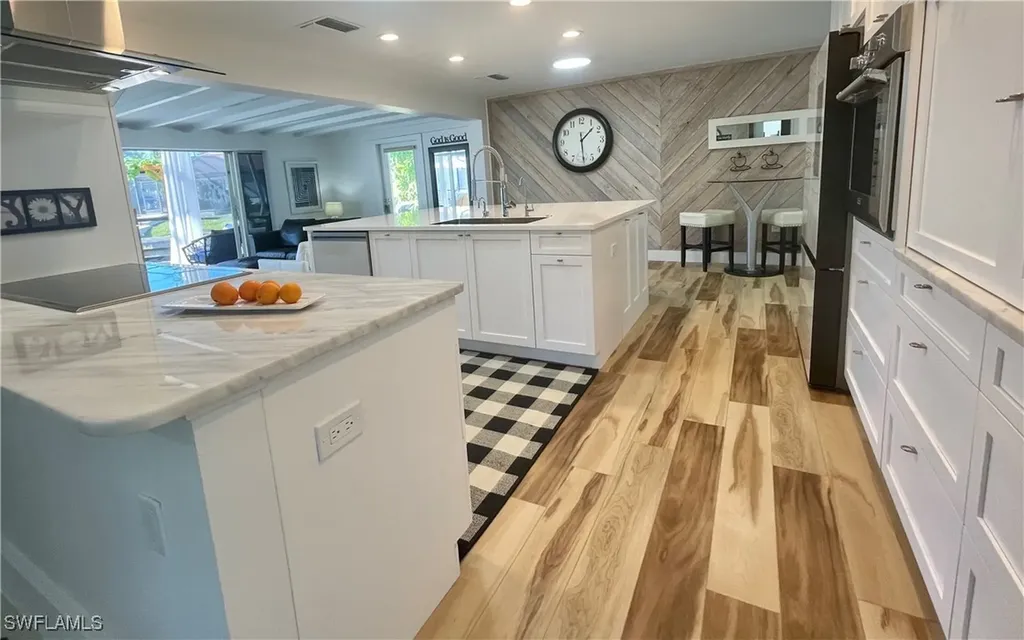 2120 Sandpiper Street Naples FL 34102