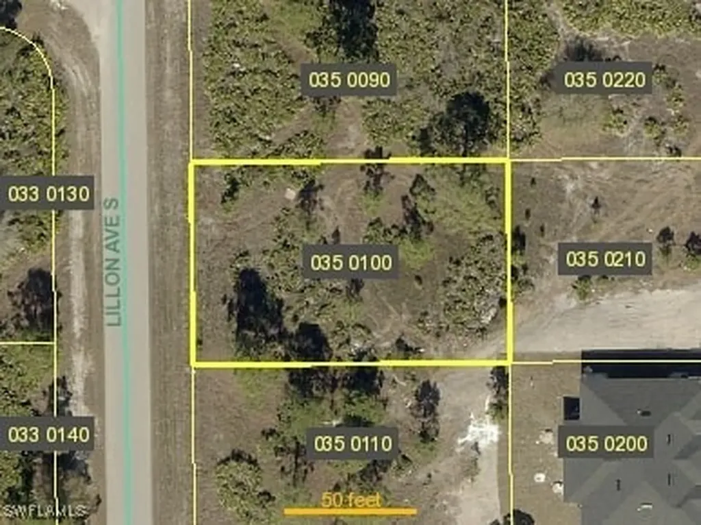 385 Lillon Avenue S Lehigh Acres FL 33974