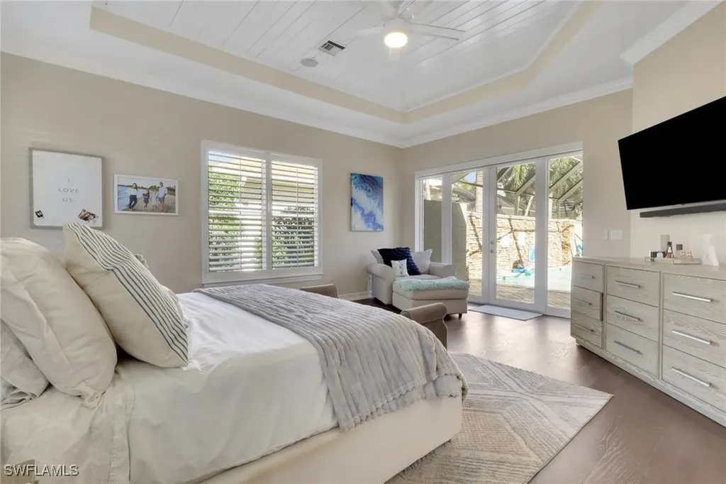5074 Rustic Oaks Circle Naples FL 34105