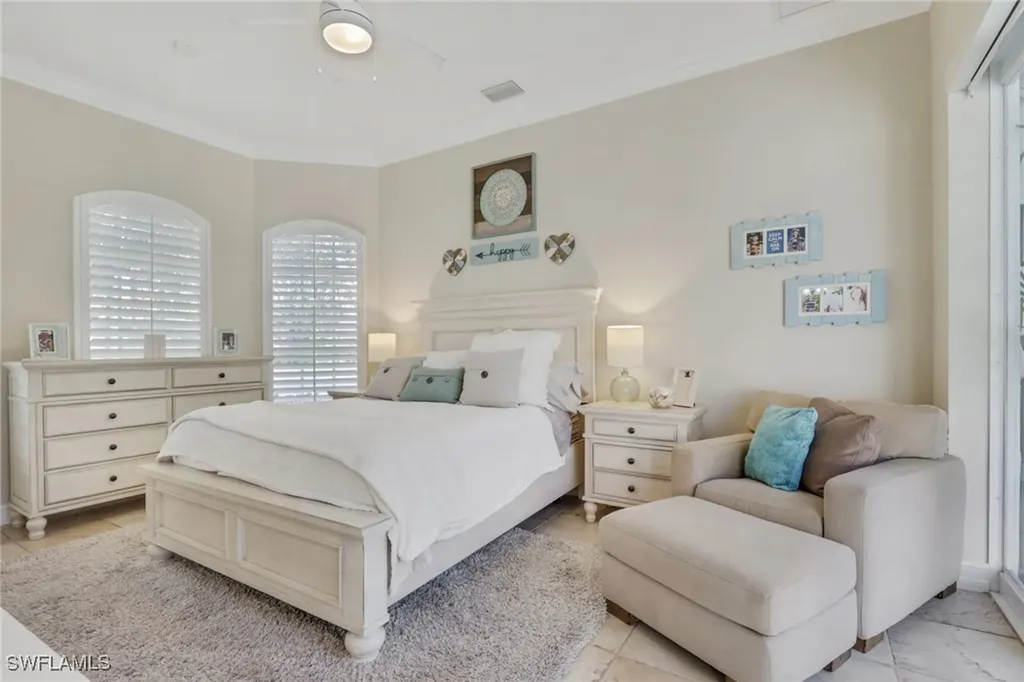 5074 Rustic Oaks Circle Naples FL 34105