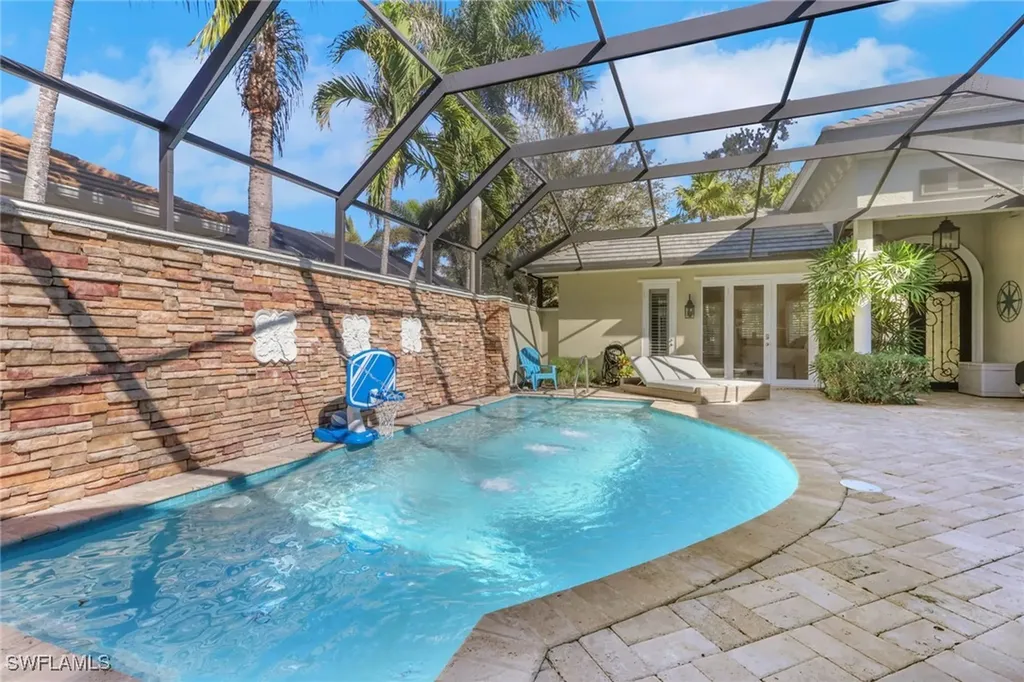 5074 Rustic Oaks Circle Naples FL 34105