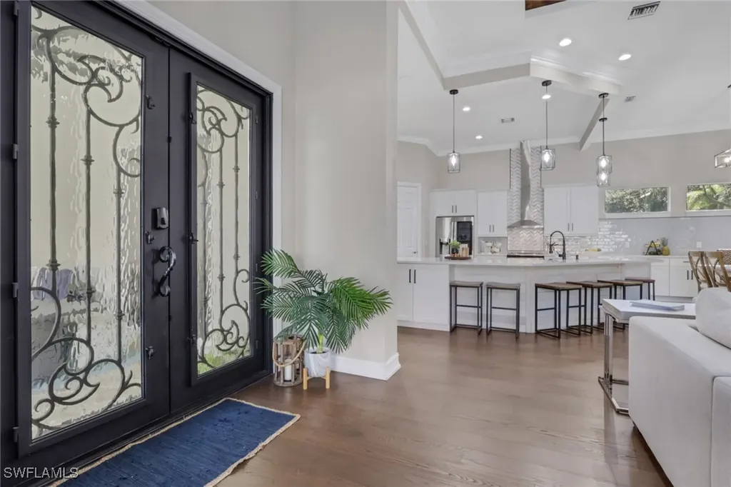 5074 Rustic Oaks Circle Naples FL 34105