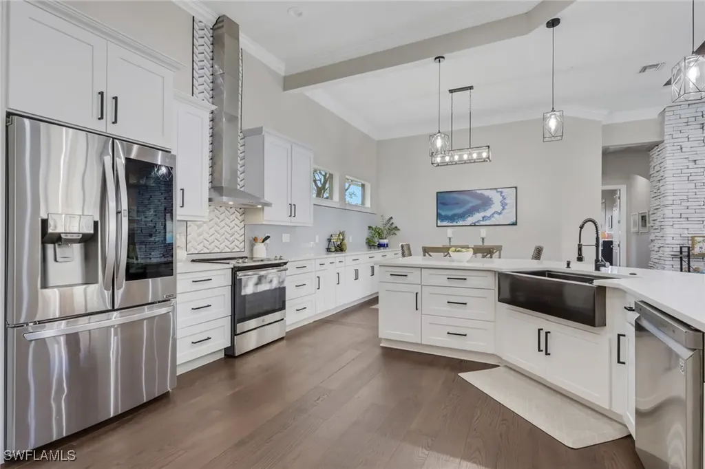 5074 Rustic Oaks Circle Naples FL 34105