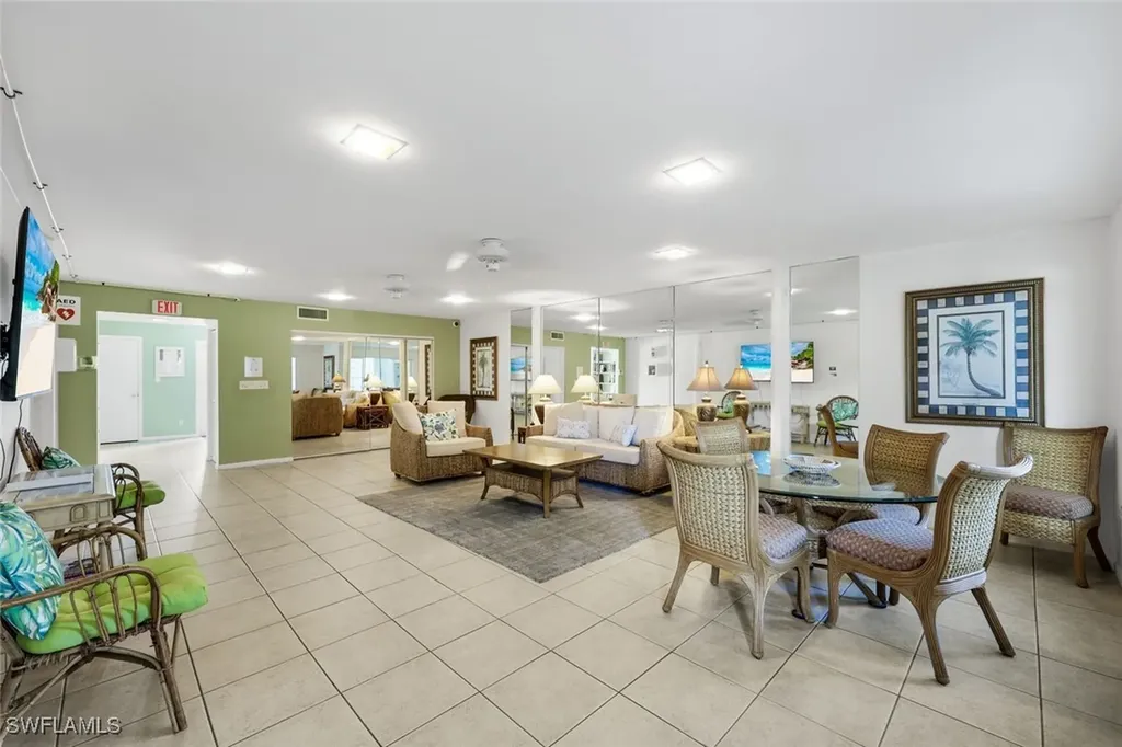 4200 Belair Lane Naples FL 34103