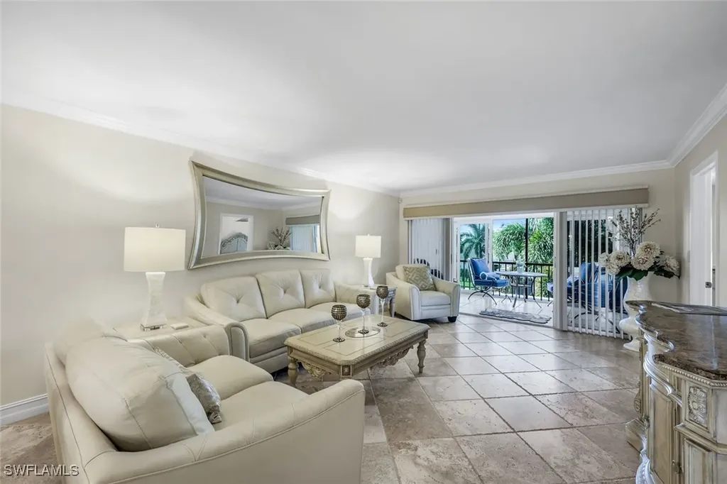 4200 Belair Lane Naples FL 34103