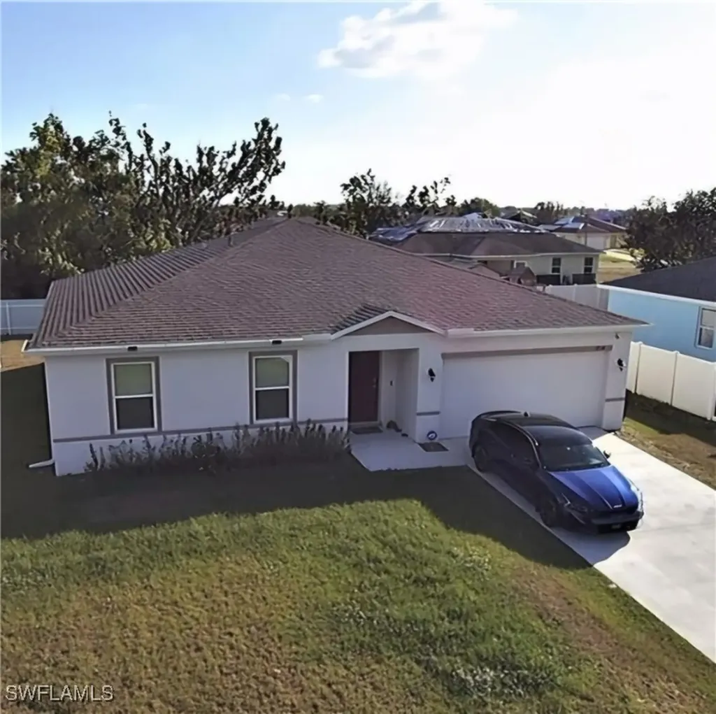 1934 NE 15th Street Cape Coral FL 33909