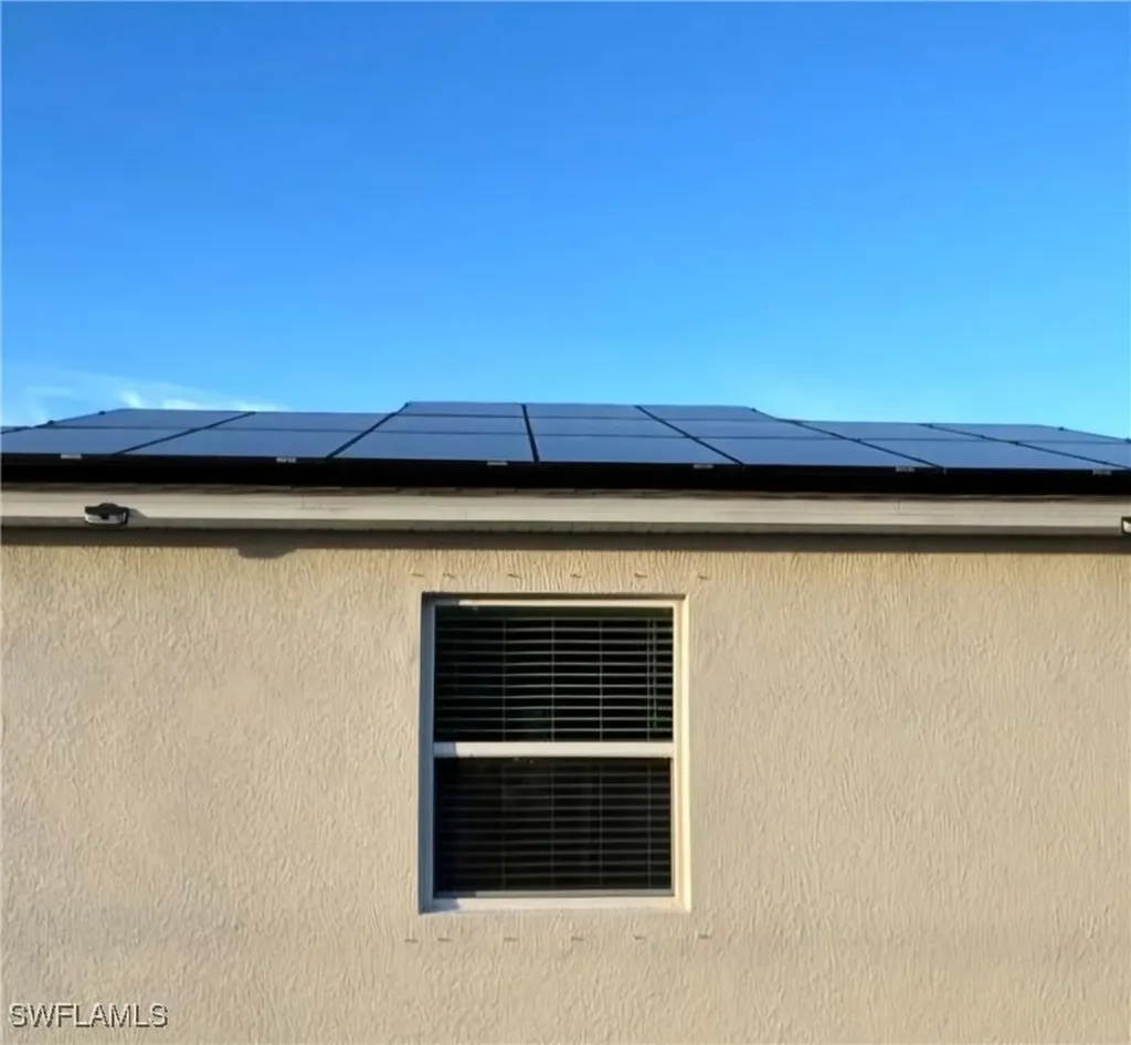 1934 NE 15th Street Cape Coral FL 33909