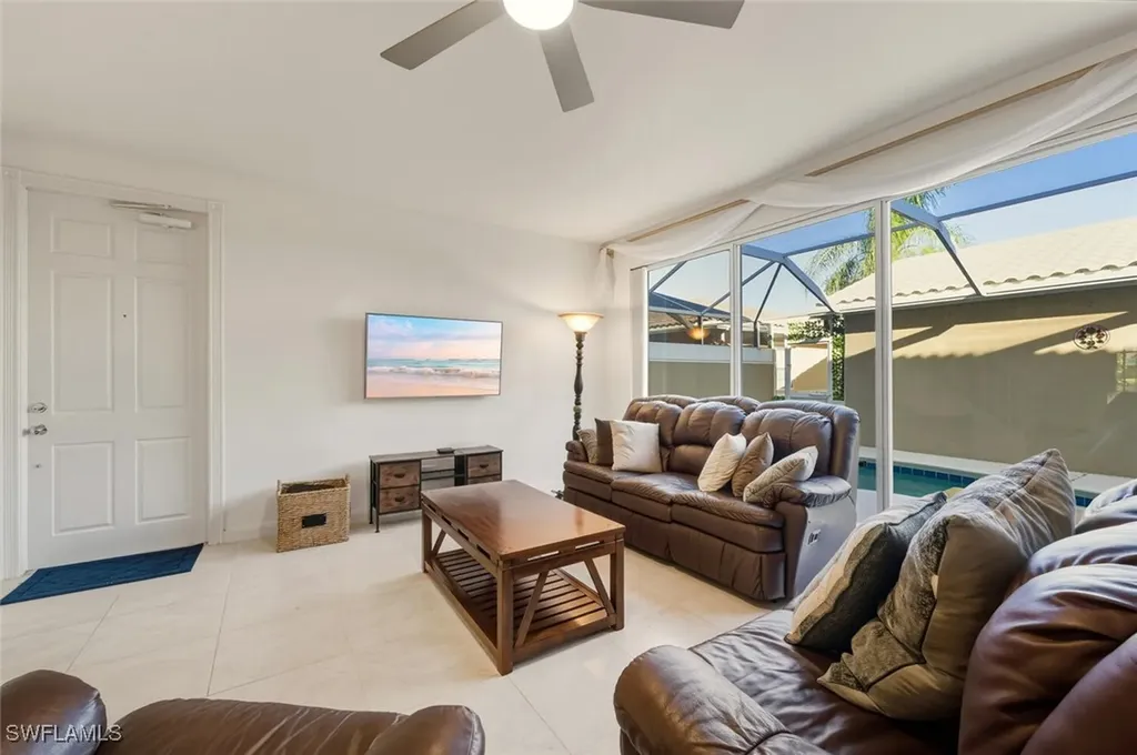 8124 Josefa Way Naples FL 34114