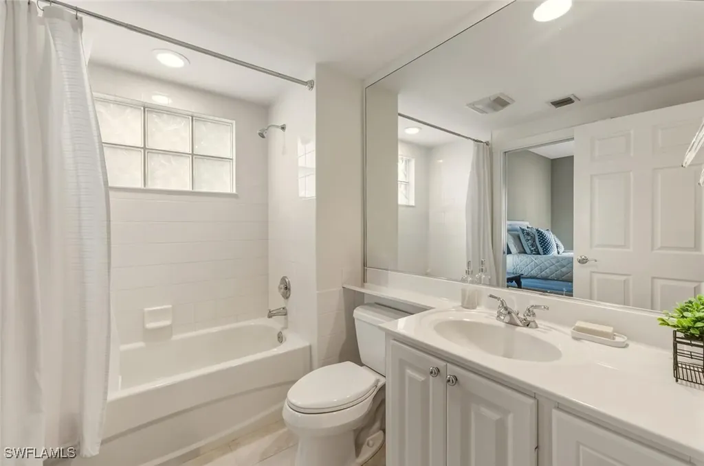 8124 Josefa Way Naples FL 34114