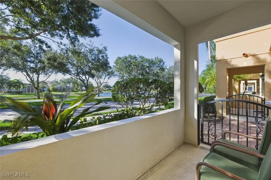 8124 Josefa Way Naples FL 34114