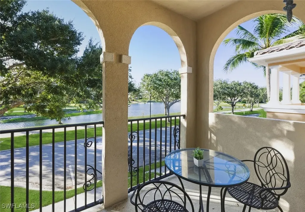 8124 Josefa Way Naples FL 34114