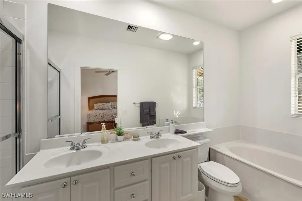 8124 Josefa Way Naples FL 34114