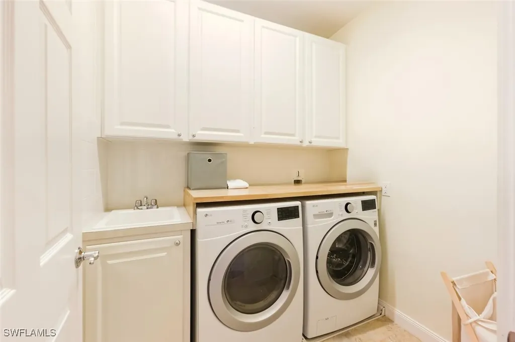 8124 Josefa Way Naples FL 34114