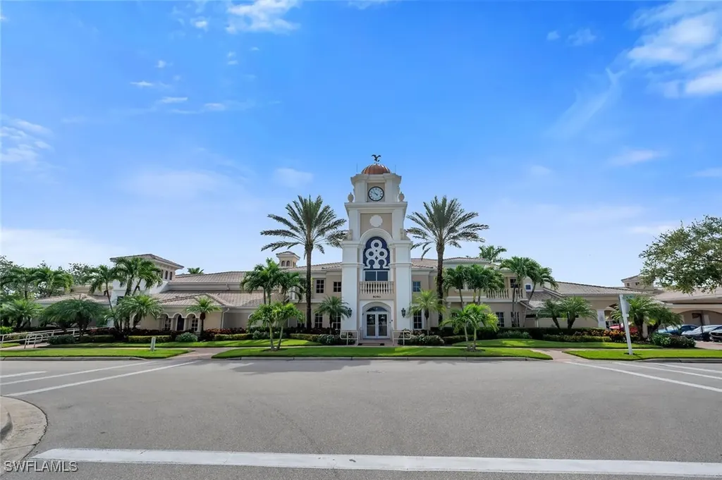 8124 Josefa Way Naples FL 34114