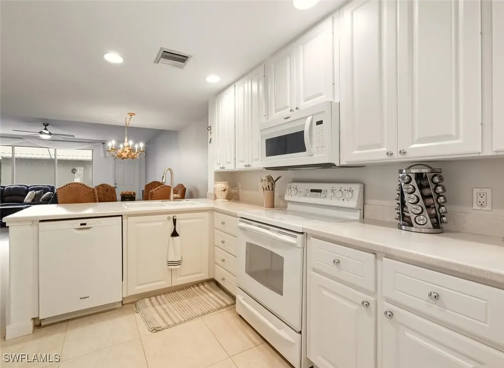 8124 Josefa Way Naples FL 34114