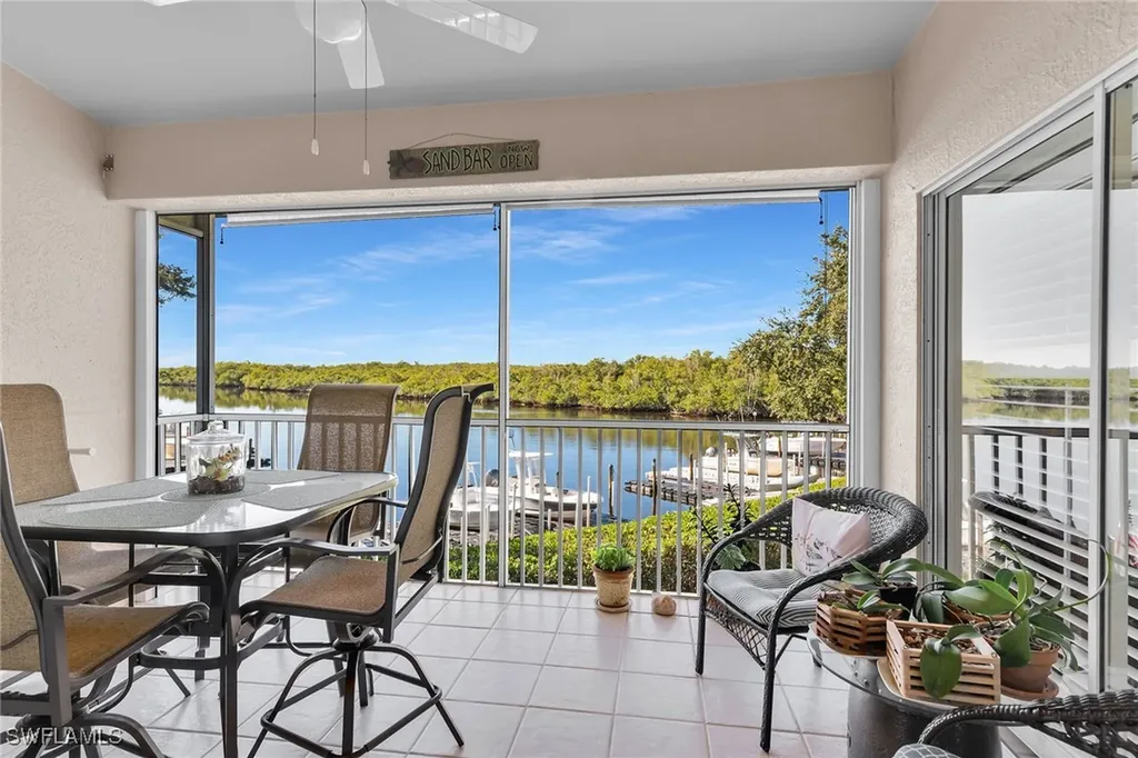 278 Newport Drive Naples FL 34114