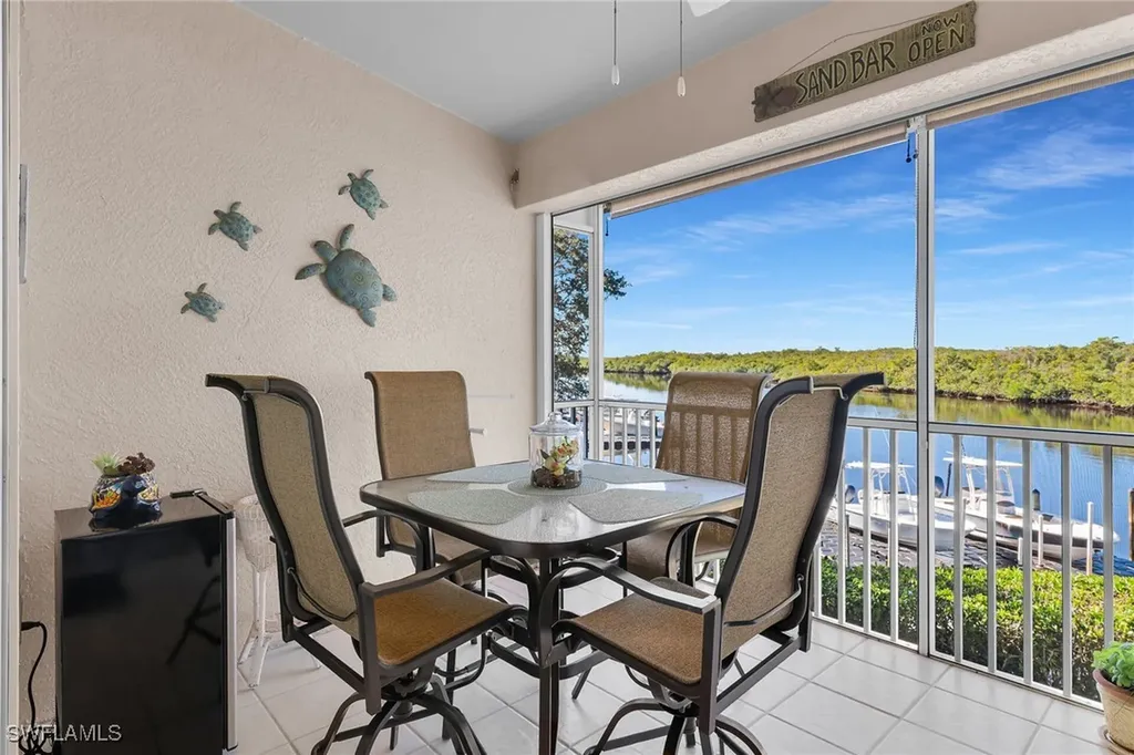 278 Newport Drive Naples FL 34114