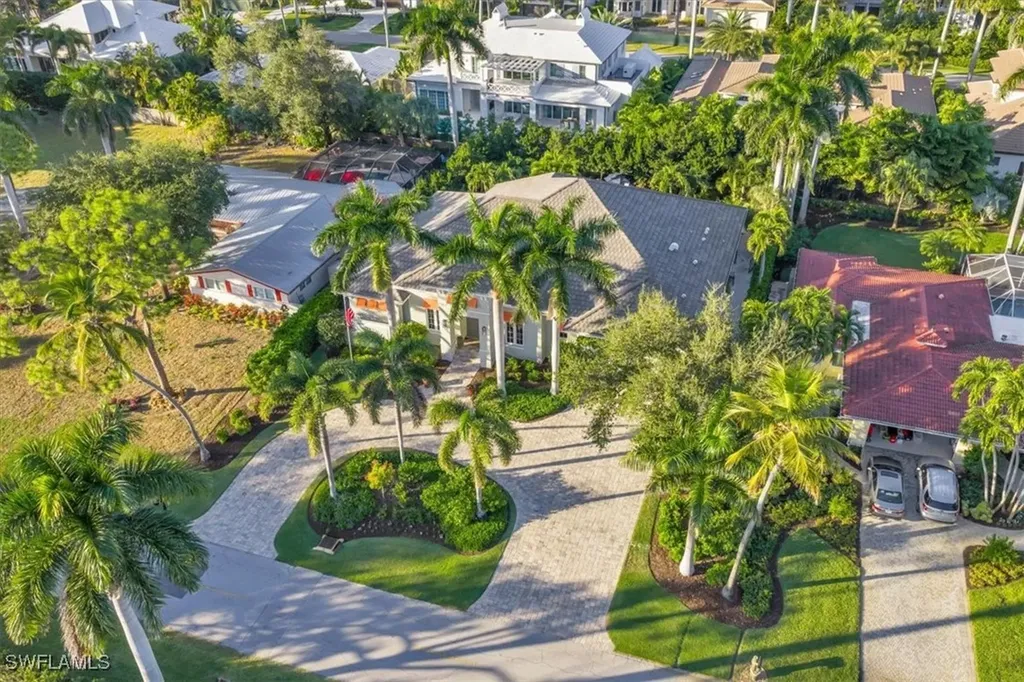455 Bow Line Drive Naples FL 34103