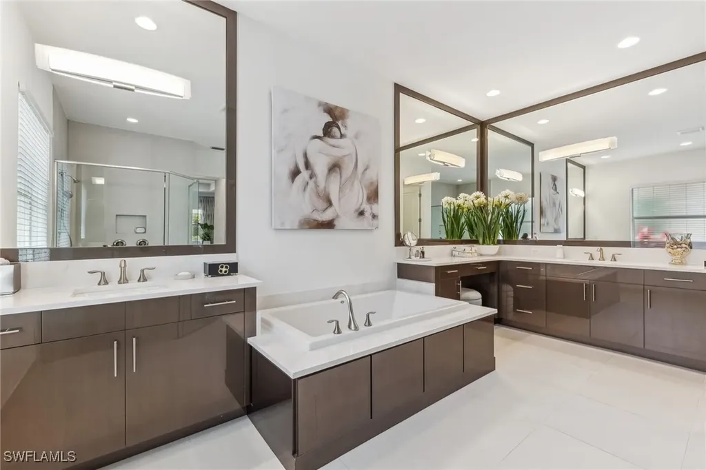 12005 Azalea Way Naples FL 34120