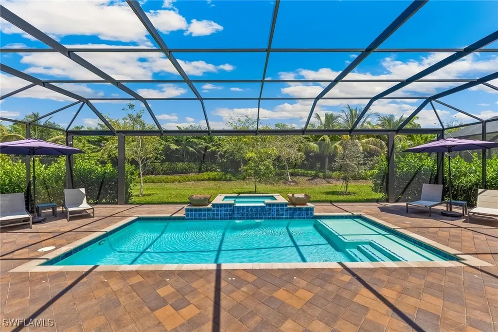 12005 Azalea Way Naples FL 34120