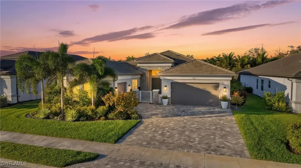 12021 Azalea Way Naples FL 34120