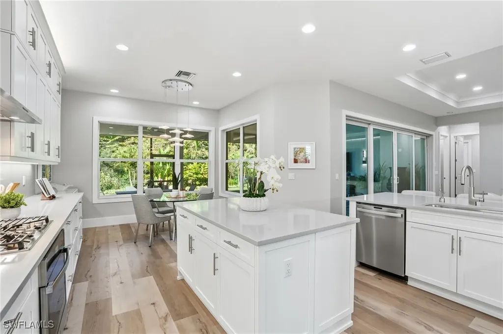 12021 Azalea Way Naples FL 34120