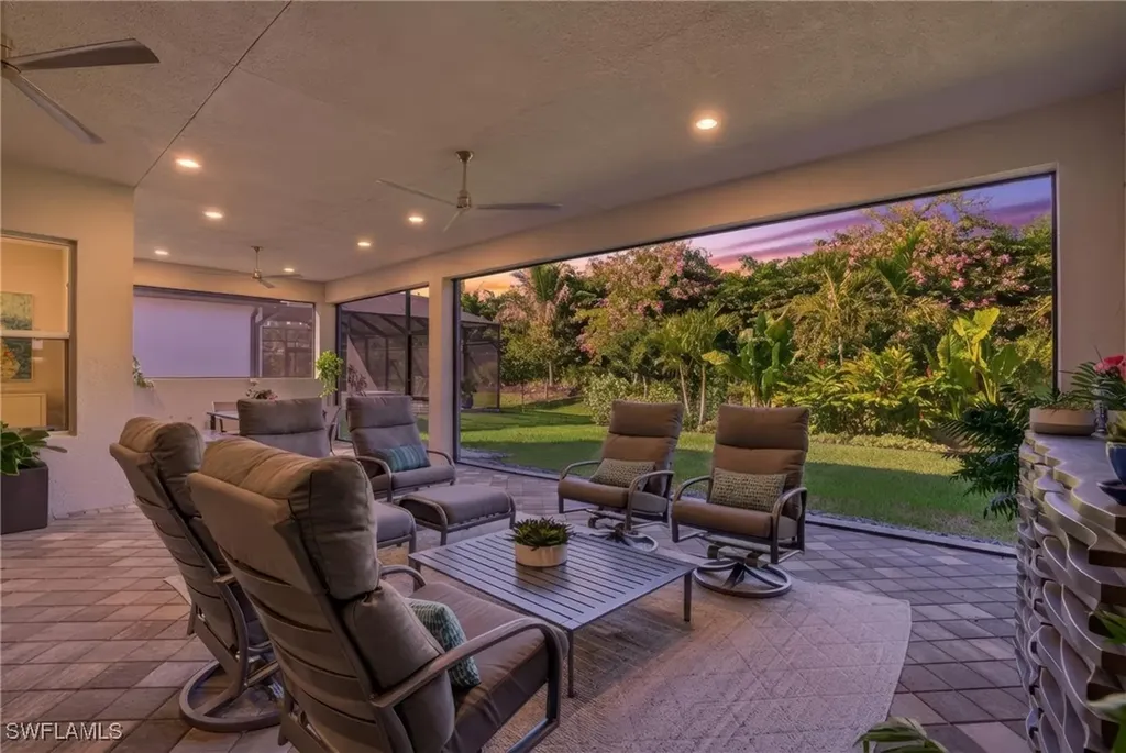 12021 Azalea Way Naples FL 34120