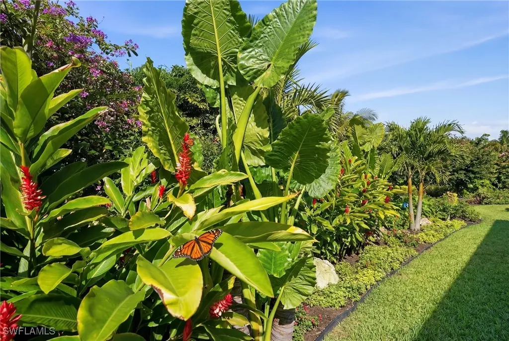 12021 Azalea Way Naples FL 34120