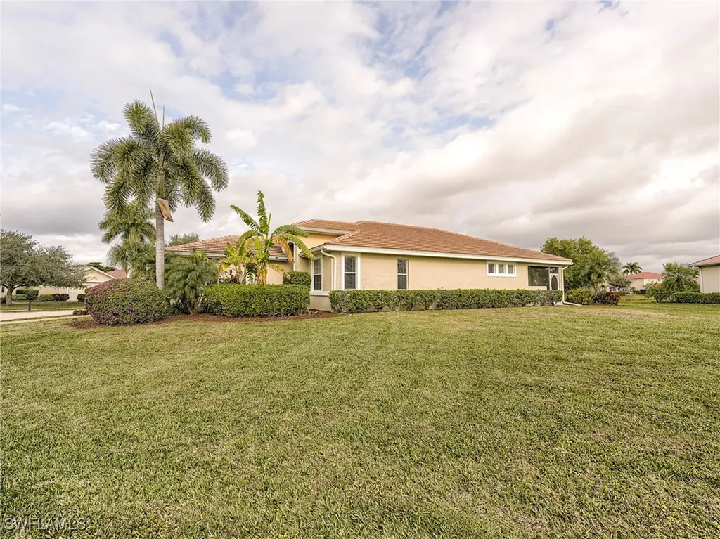 2466 Ashbury Circle Cape Coral FL 33991