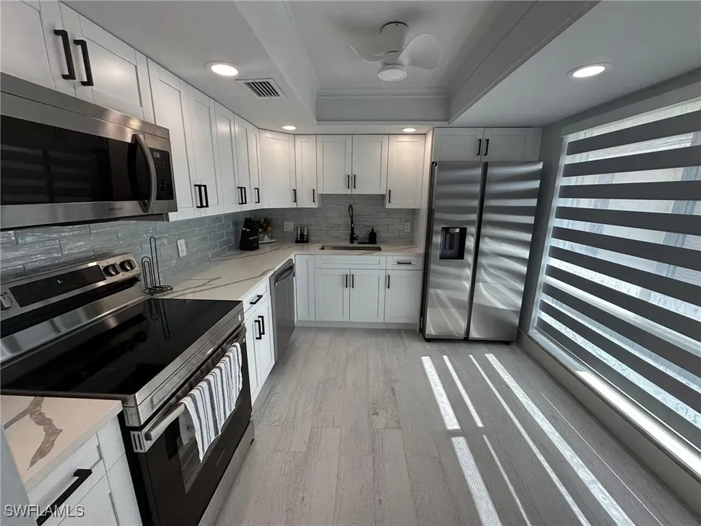 207 Palm Drive Naples FL 34112