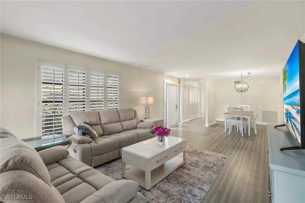 3101 Riviera Drive Naples FL 34103
