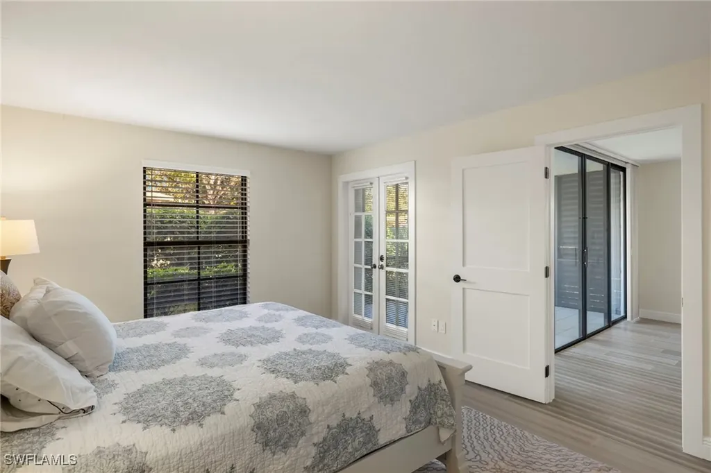 3101 Riviera Drive Naples FL 34103