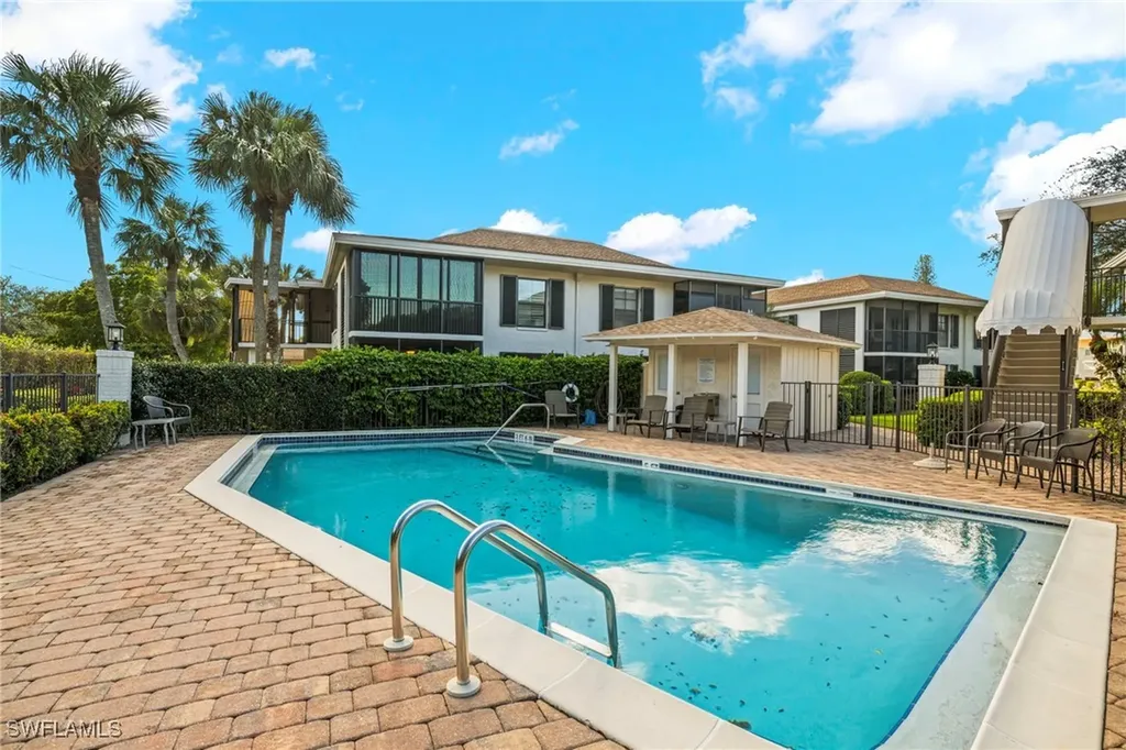 3101 Riviera Drive Naples FL 34103