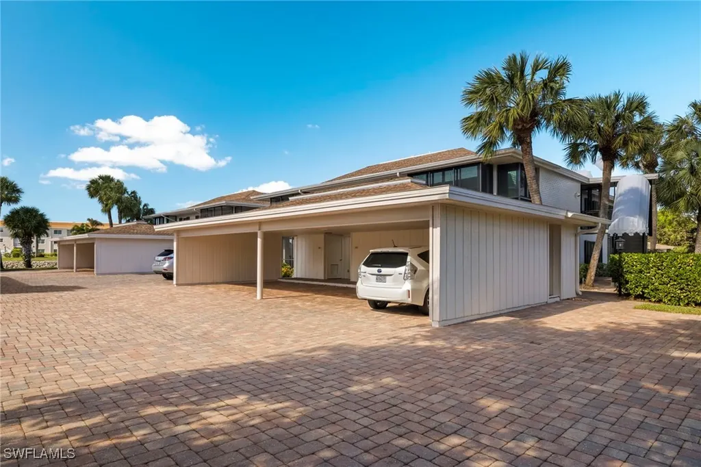 3101 Riviera Drive Naples FL 34103