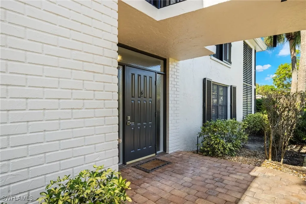 3101 Riviera Drive Naples FL 34103
