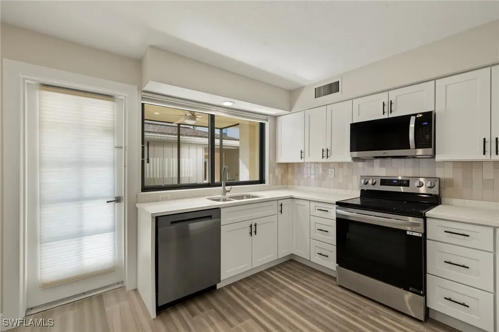 3101 Riviera Drive Naples FL 34103