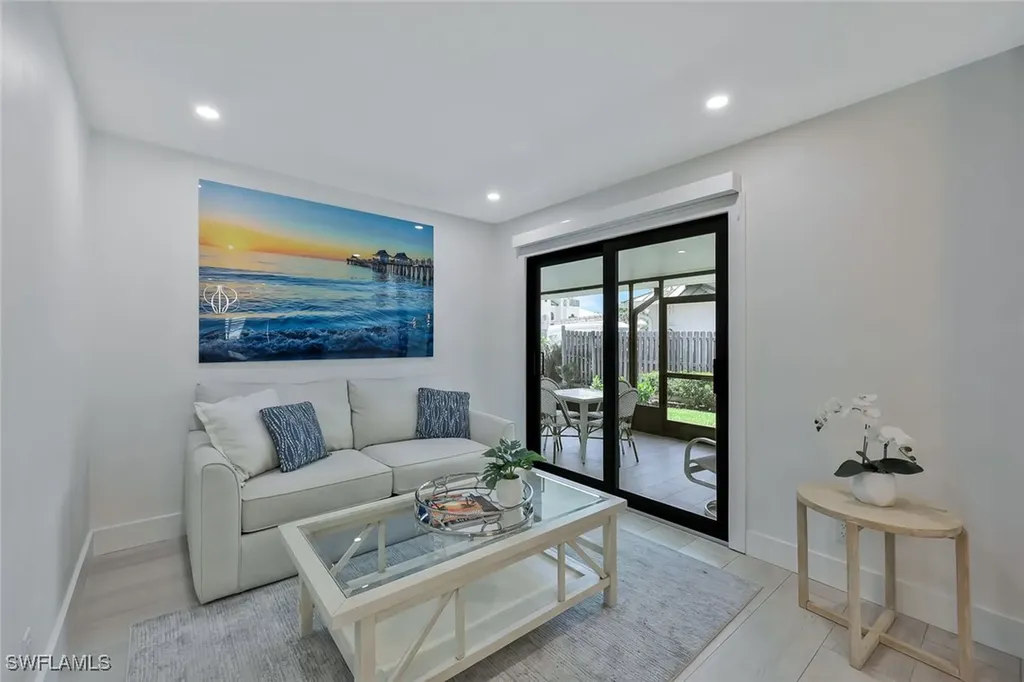 493 Willet Avenue Naples FL 34108