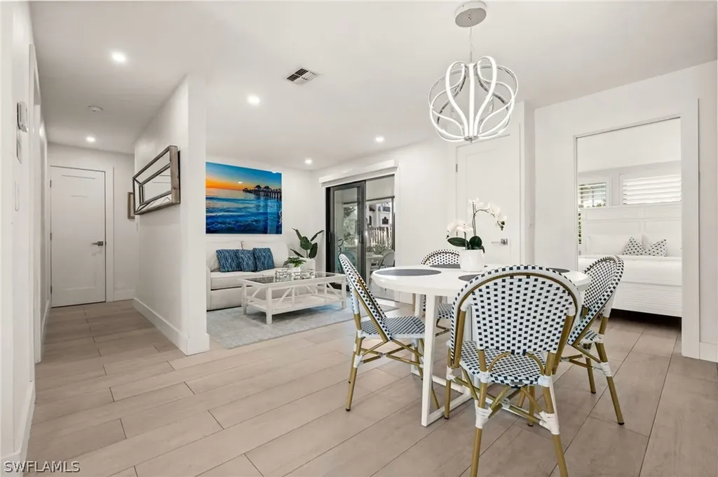 493 Willet Avenue Naples FL 34108