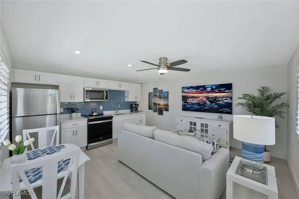 493 Willet Avenue Naples FL 34108
