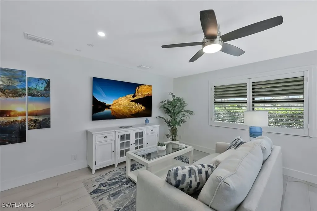 493 Willet Avenue Naples FL 34108
