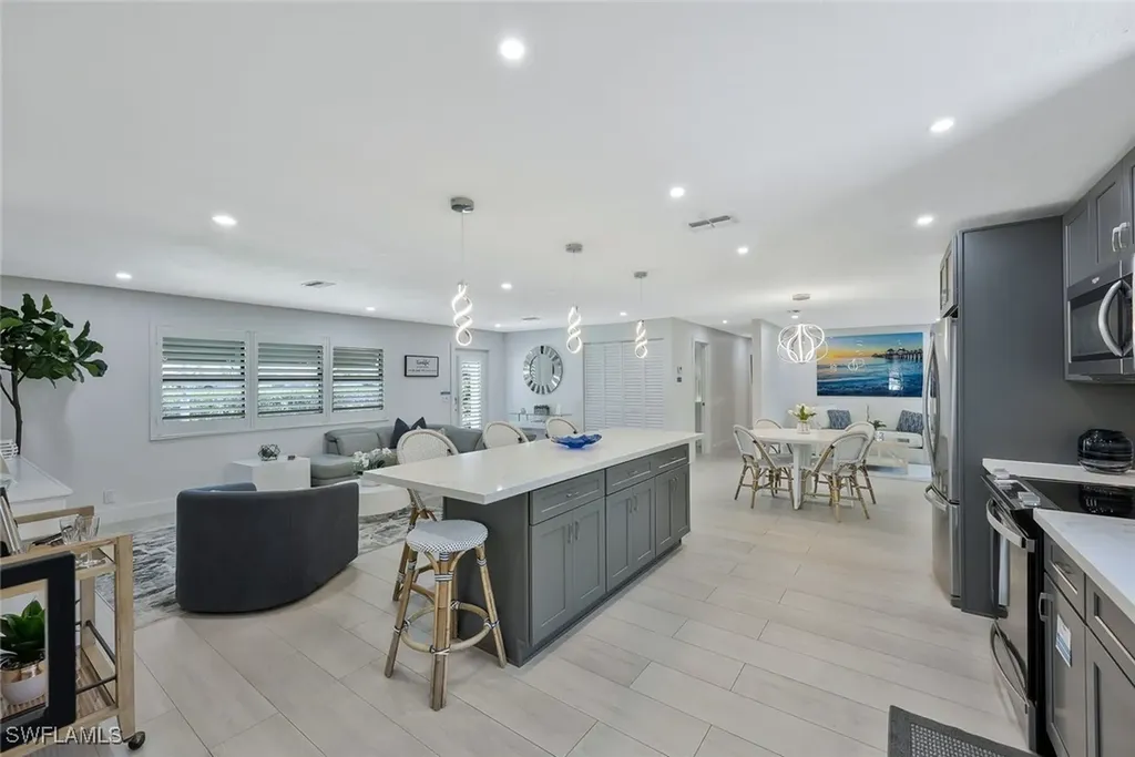 493 Willet Avenue Naples FL 34108