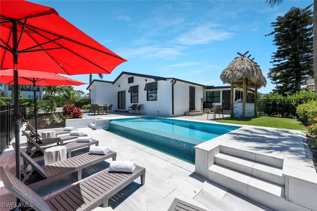 493 Willet Avenue Naples FL 34108