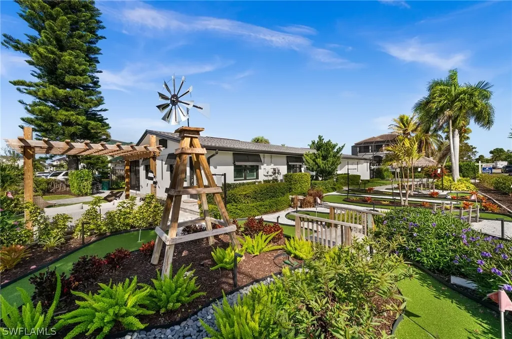493 Willet Avenue Naples FL 34108