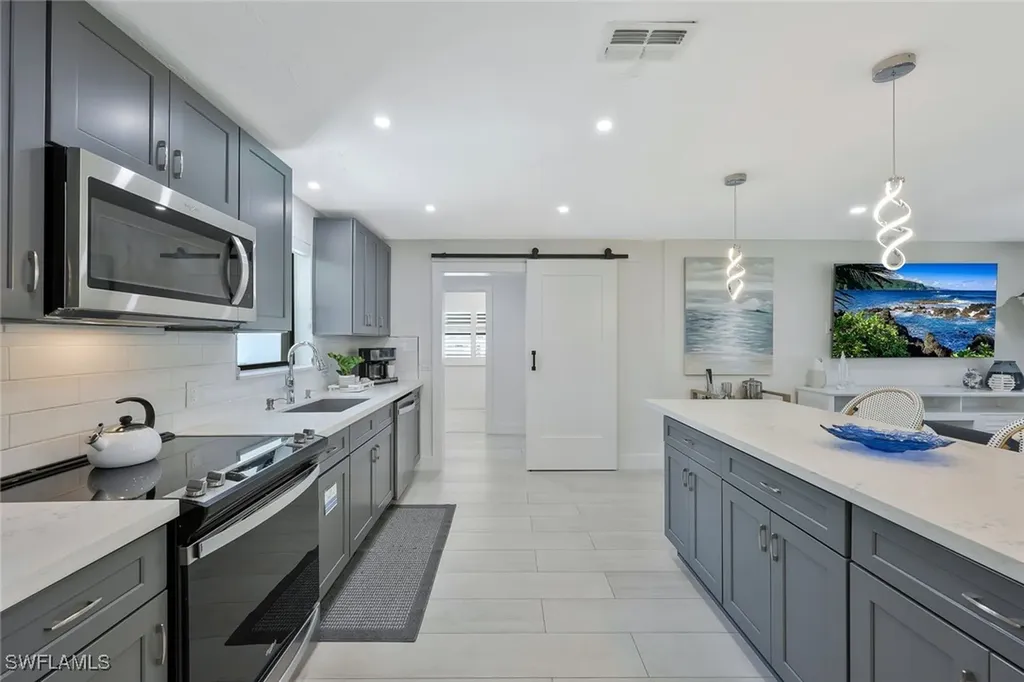 493 Willet Avenue Naples FL 34108