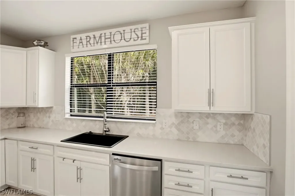 11216 Carlingford Road Fort Myers FL 33913
