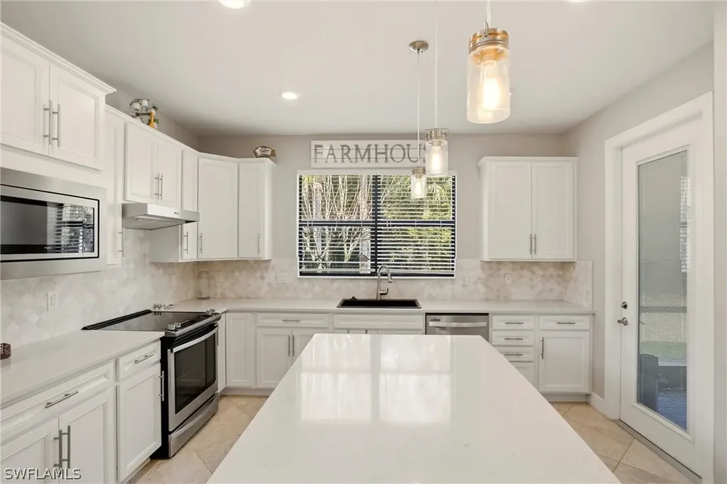 11216 Carlingford Road Fort Myers FL 33913
