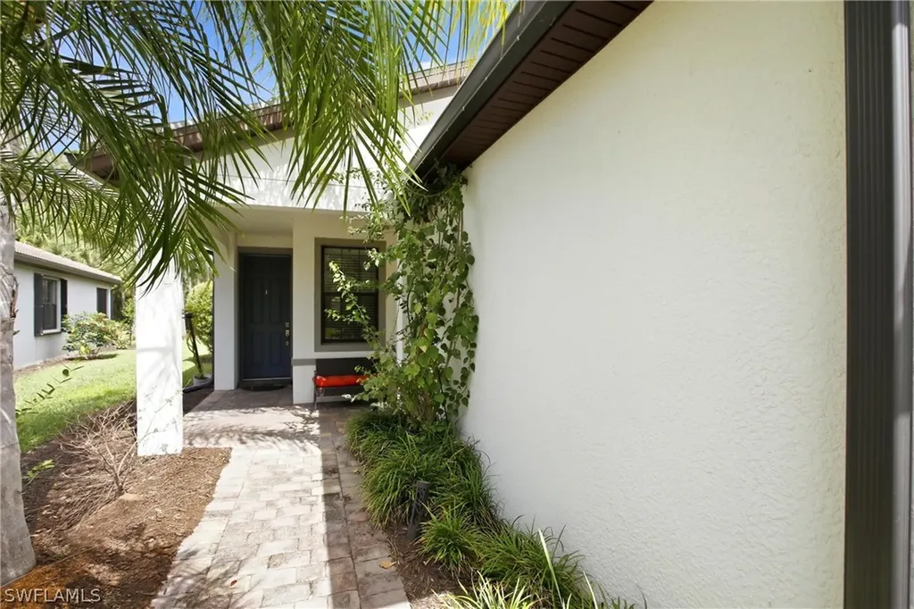 11216 Carlingford Road Fort Myers FL 33913