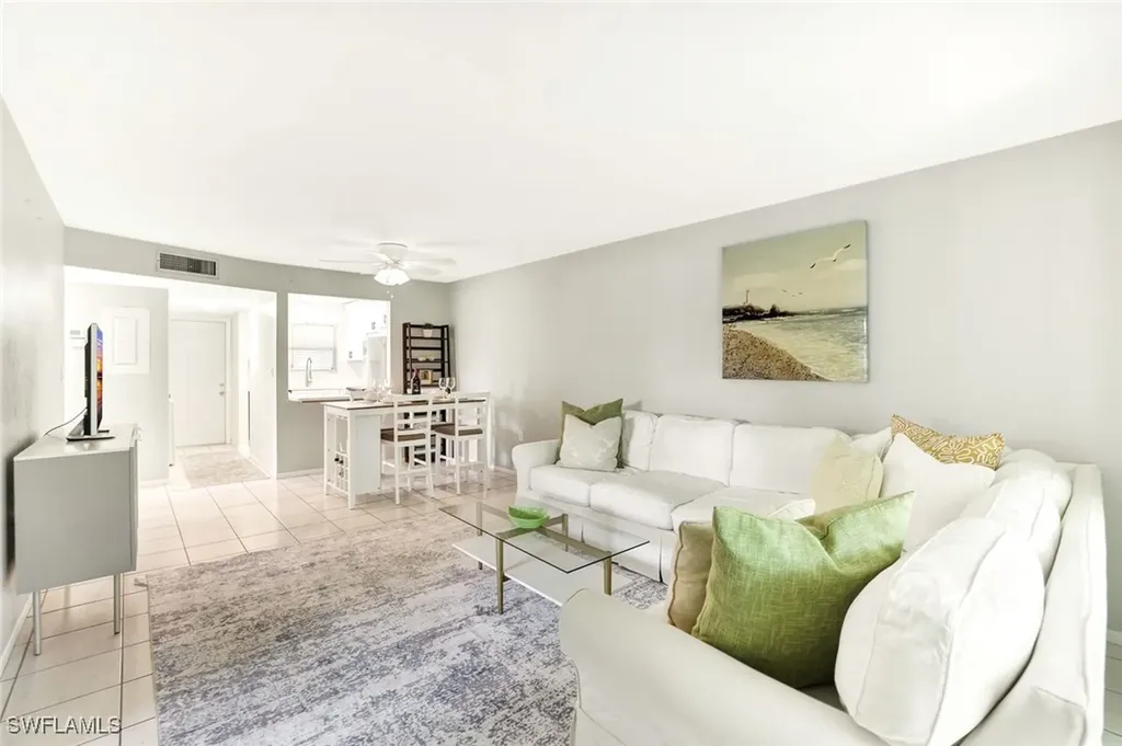 499 Forest Lakes Boulevard Naples FL 34105