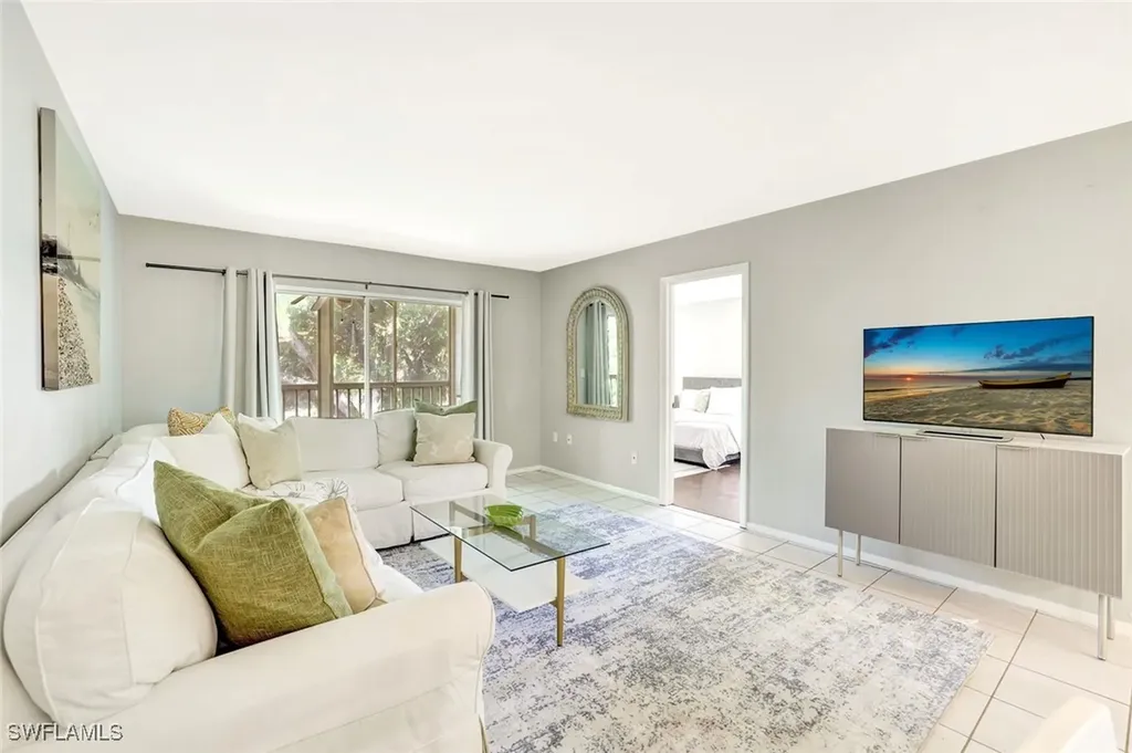 499 Forest Lakes Boulevard Naples FL 34105